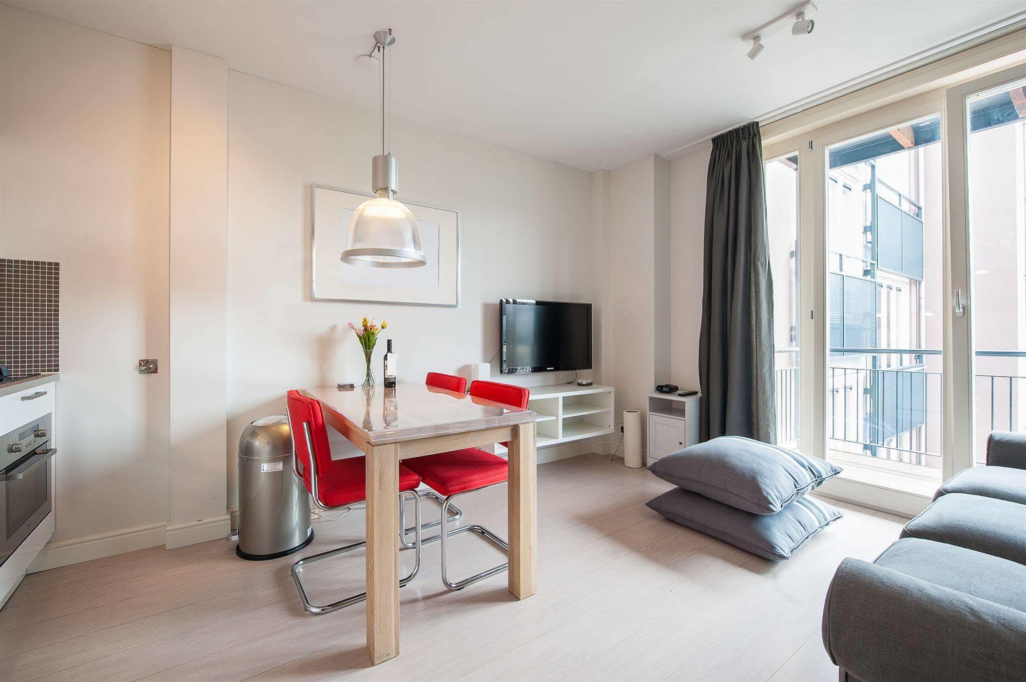 Short Stay Group Dapper Market Serviced Apartments 阿姆斯特丹 外观 照片